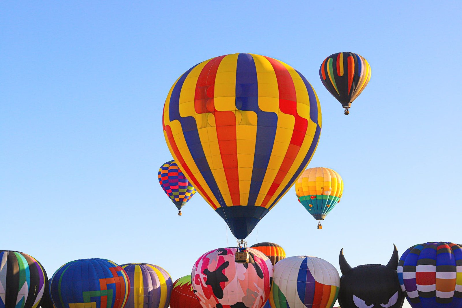 assorted color hot air balloon lot